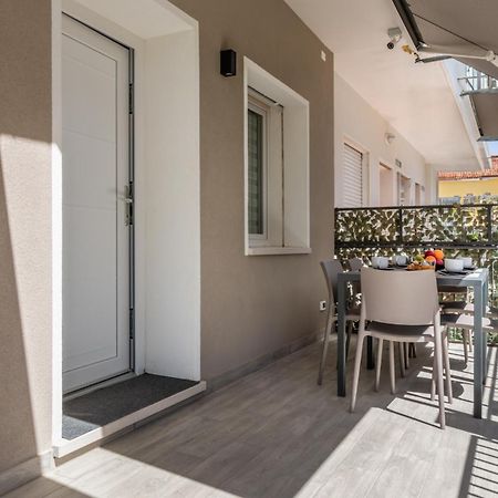 Gigi House Appartamento Piazza Mazzini 300M Dal Mare 리도 디 예솔로 외부 사진