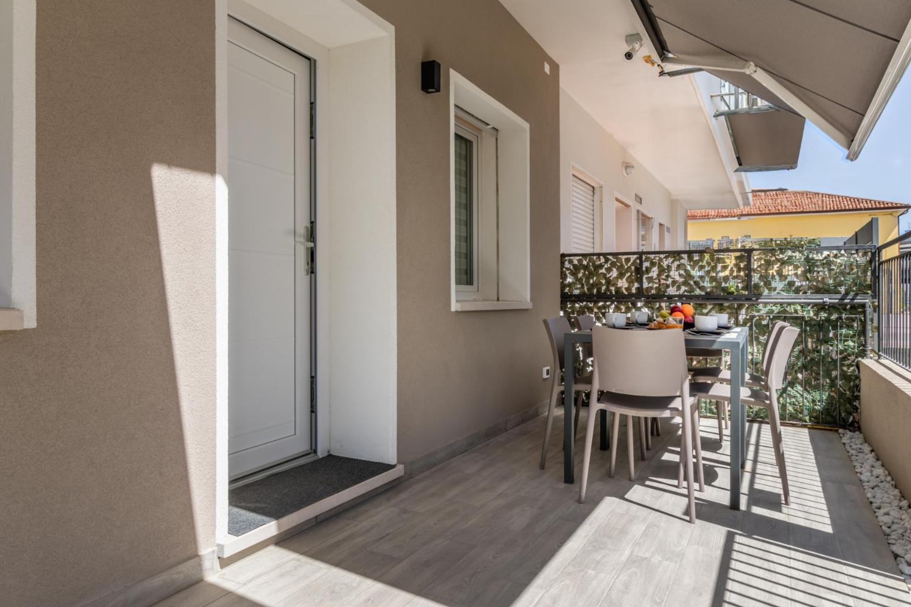 Gigi House Appartamento Piazza Mazzini 300M Dal Mare 리도 디 예솔로 외부 사진