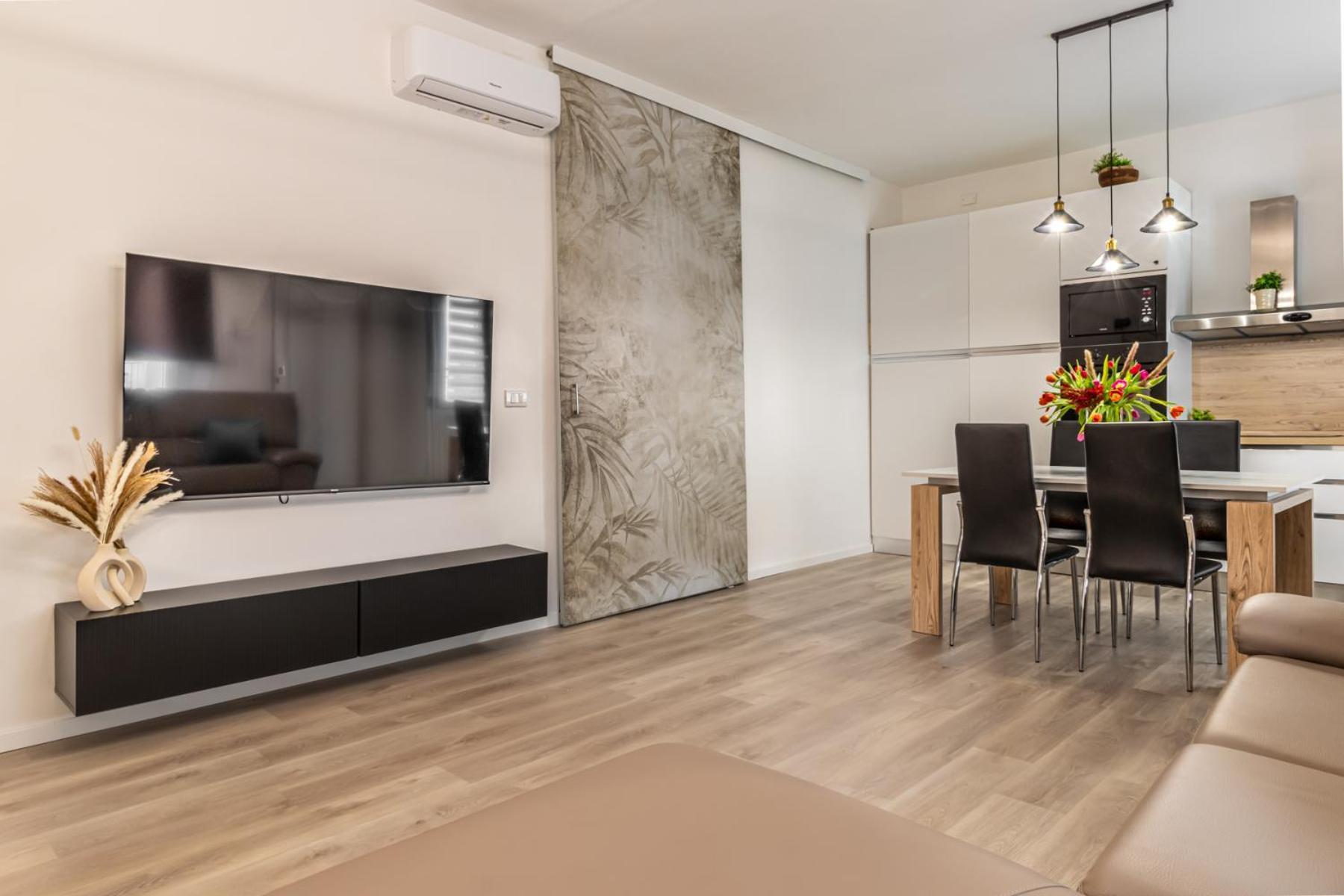 Gigi House Appartamento Piazza Mazzini 300M Dal Mare 리도 디 예솔로 외부 사진