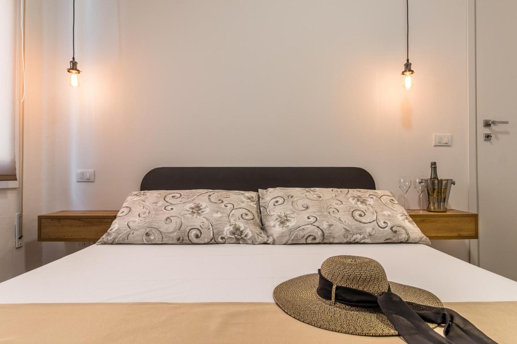 Gigi House Appartamento Piazza Mazzini 300M Dal Mare 리도 디 예솔로 외부 사진