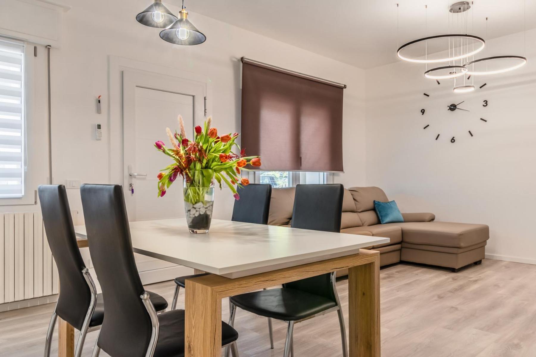 Gigi House Appartamento Piazza Mazzini 300M Dal Mare 리도 디 예솔로 외부 사진
