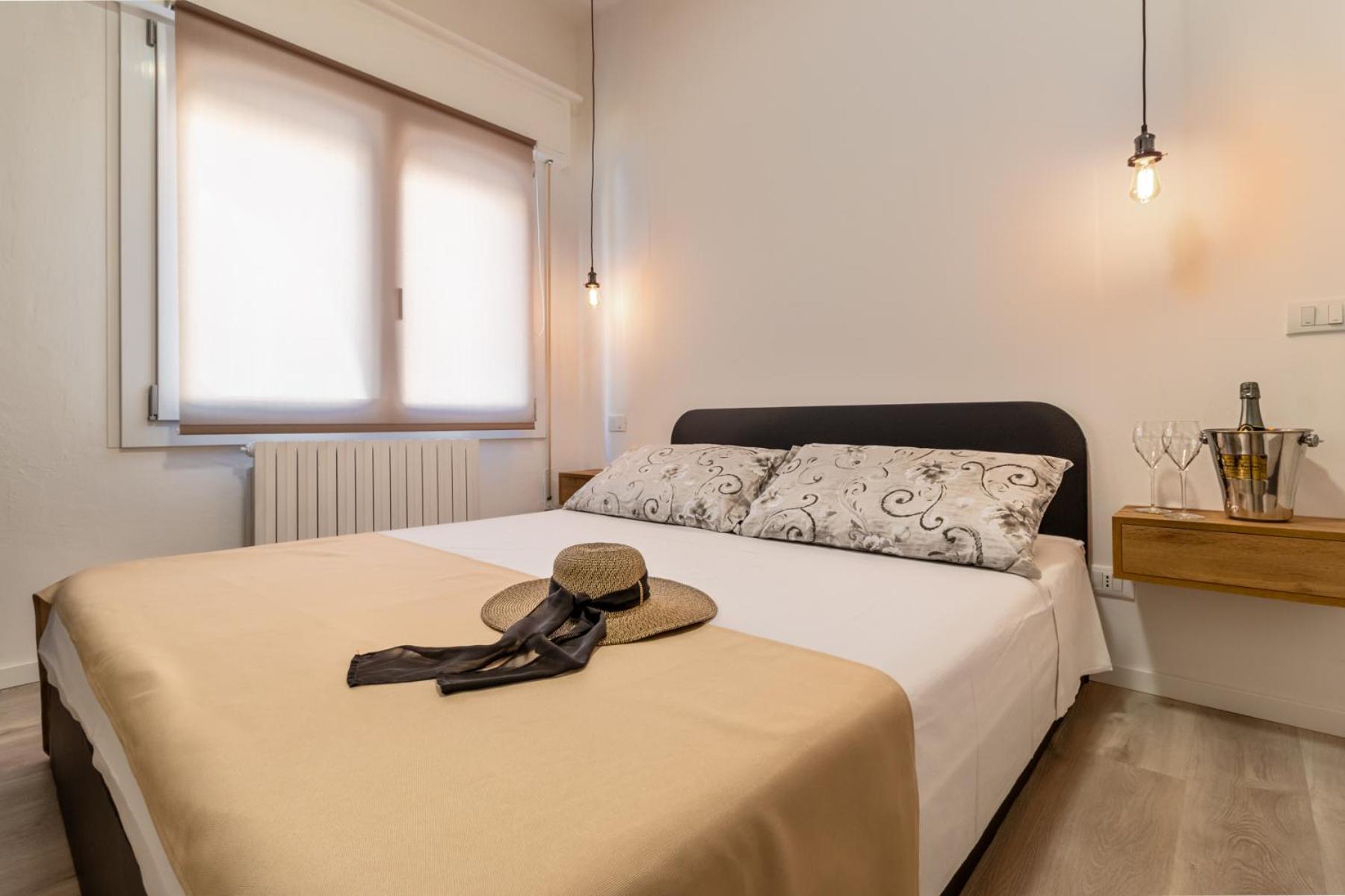Gigi House Appartamento Piazza Mazzini 300M Dal Mare 리도 디 예솔로 외부 사진