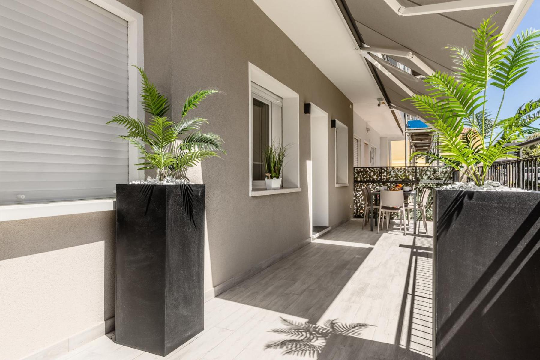 Gigi House Appartamento Piazza Mazzini 300M Dal Mare 리도 디 예솔로 외부 사진
